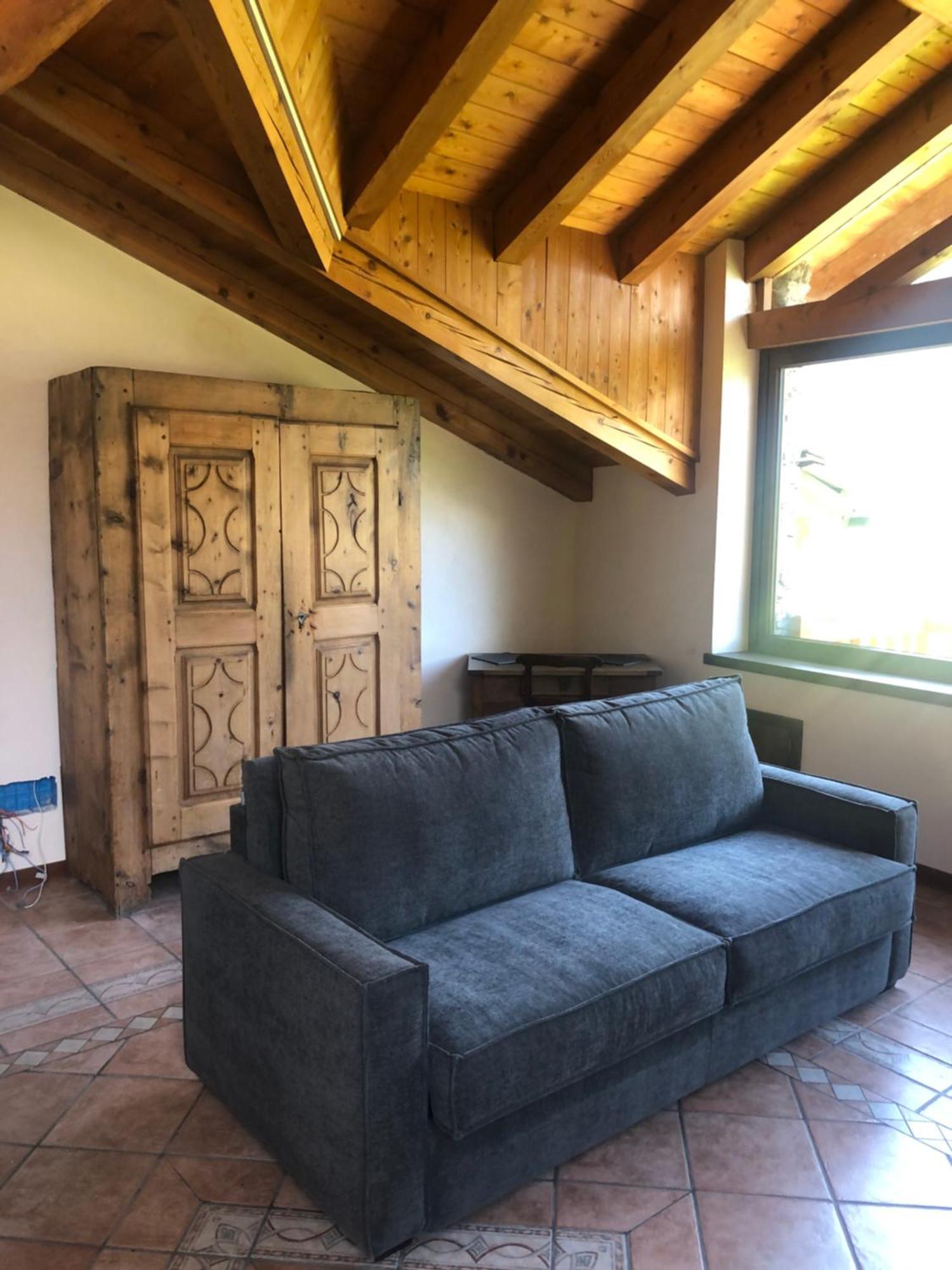 Apartment Trois Couronnes Di Charme Ad Uso Turistico Vda La Salle